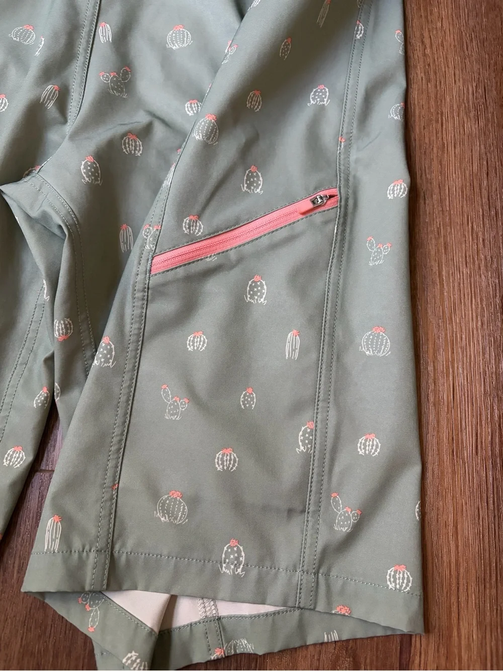 Wild Rye Bike Shorts Womens 10 Green 12